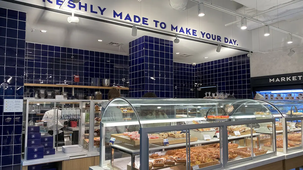Doughnut Shop bakes